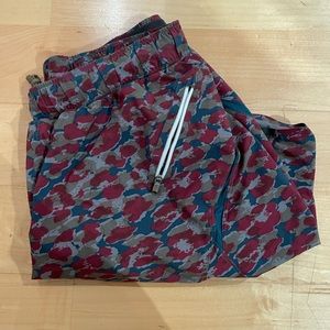 Mens medium Lululemon shorts